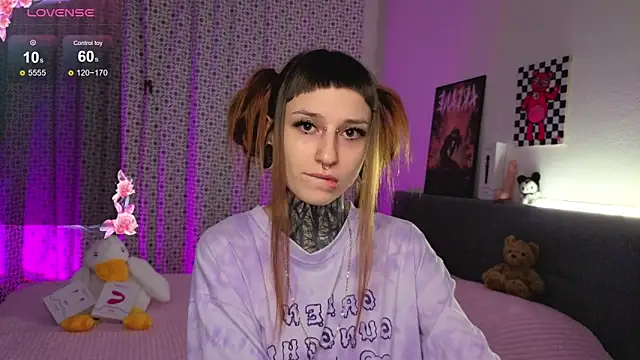 LilithPoison online show from October 26, 6:03 pm