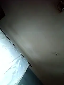 Snapshot of Jarektchurzewski chatting on January 8, 2:41 pm Jarektchurzewski online show from January 8, 2:41 pm