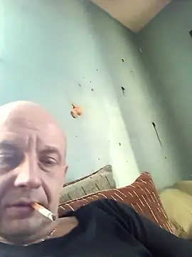 Snapshot of Jarektchurzewski chatting on January 13, 1:38 pm Jarektchurzewski online show from January 13, 1:38 pm