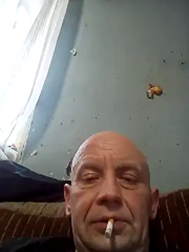 Snapshot of Jarektchurzewski chatting on February 6, 2:42 pm Jarektchurzewski online show from February 6, 2:42 pm