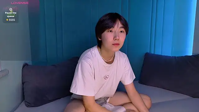 HeejinWang online show from November 19, 8:20 pm