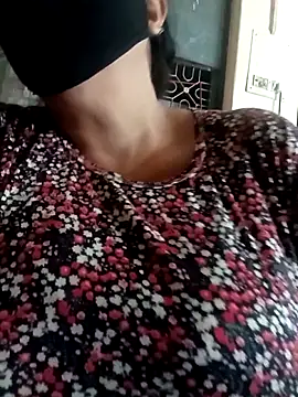 Love-890 online show from October 6, 5:49 am