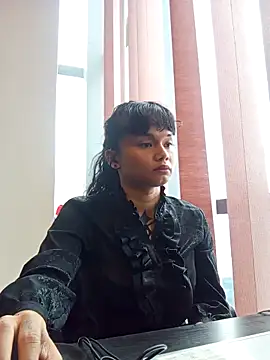 Snapshot of estradiolist chatting on March 25, 4:40 am estradiolist online show from March 25, 4:40 am