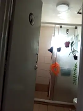 Snapshot of estradiolist chatting on April 1, 6:03 am estradiolist online show from April 1, 6:03 am