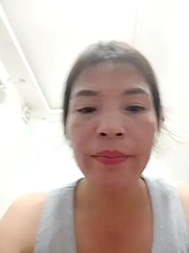 Snapshot of Livelulu chatting on September 29, 8:30 am Livelulu online show from September 29, 8:30 am
