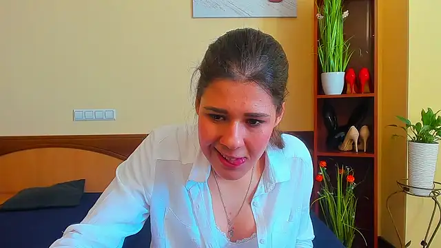 Joannia online show from September 22, 7:54 am