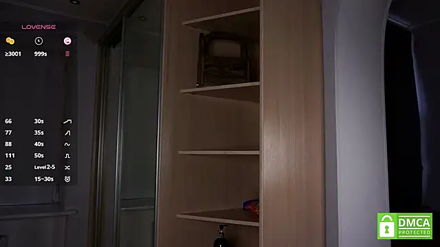 RenaeConnerley online show from October 10, 4:00 am