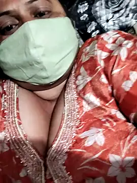 Mmm143 online show from April 28, 6:02 pm