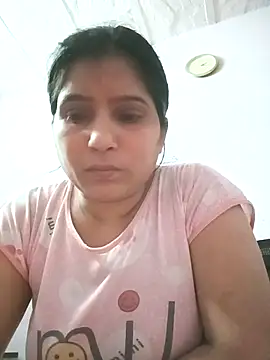 Snapshot of aliya-jaan71 chatting on March 28, 8:47 am aliya-jaan71 online show from March 28, 8:47 am