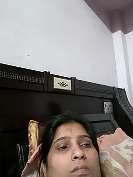 Snapshot of aliya-jaan71 chatting on April 1, 1:12 pm aliya-jaan71 online show from April 1, 1:12 pm