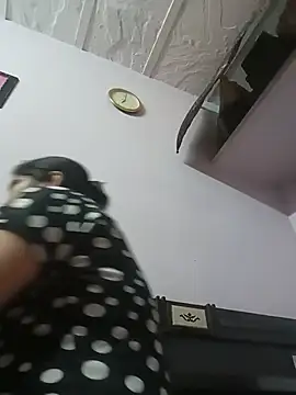 aliya-jaan71 online show from May 14, 1:29 pm