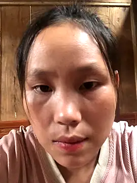 Snapshot of huong-18 chatting on September 25, 4:05 am huong-18 online show from September 25, 4:05 am