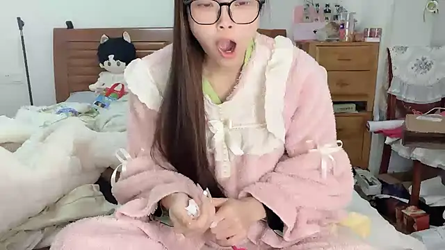 Akong11 online show from December 3, 3:14 am