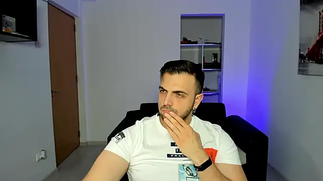 Snapshot of Jace_Thorne chatting on October 22, 3:34 pm Jace Thorne online show from October 22, 3:34 pm