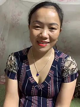 Snapshot of _losrt_cherry_ chatting on October 6, 2:25 pm  losrt cherry  online show from October 6, 2:25 pm