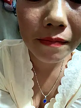 Snapshot of _losrt_cherry_ chatting on October 21, 3:24 pm  losrt cherry  online show from October 21, 3:24 pm