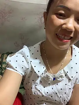 Snapshot of _losrt_cherry_ chatting on October 25, 2:24 pm  losrt cherry  online show from October 25, 2:24 pm