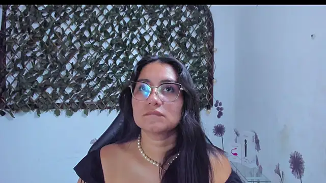 Luna021 1 online show from October 18, 7:47 pm