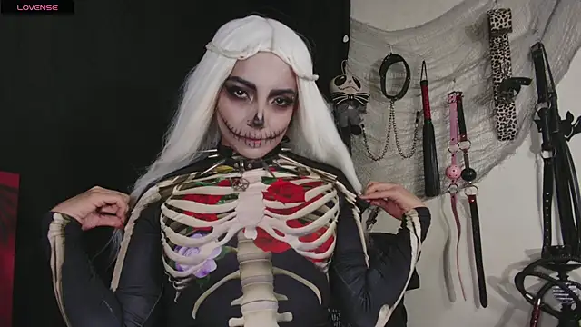 agathaaiko6 online show from October 21, 1:28 am