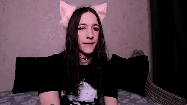 SilverMuse  online show from October 27, 2:15 am