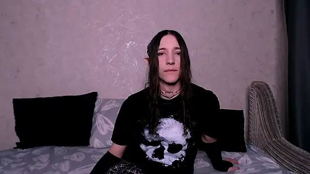 SilverMuse  online show from November 11, 11:05 pm