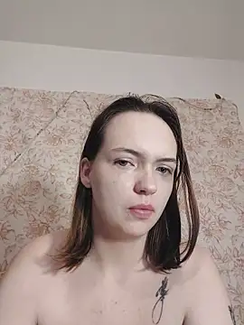 Snapshot of MaitresseMermaid chatting on May 27, 3:58 am MaitresseMermaid online show from May 27, 3:58 am