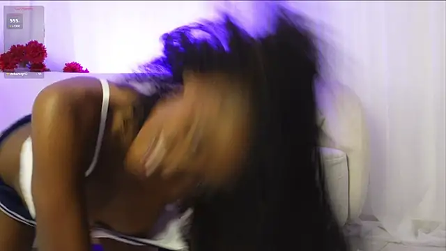 Snapshot of SUM___ chatting on November 18, 6:45 pm SUM online show from November 18, 6:45 pm