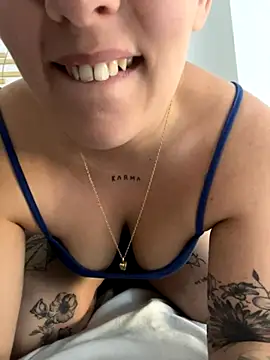 Snapshot of anonyme_hot47 chatting on November 26, 10:16 am anonyme hot47 online show from November 26, 10:16 am