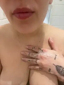 Snapshot of anonyme_hot47 chatting on March 10, 10:53 am anonyme hot47 online show from March 10, 10:53 am