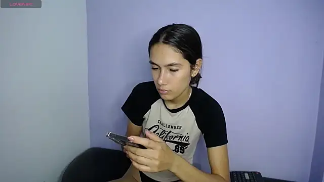 Amber Miiller2 online show from April 6, 8:54 pm