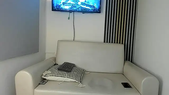 toji luxxer online show from October 18, 2:03 am