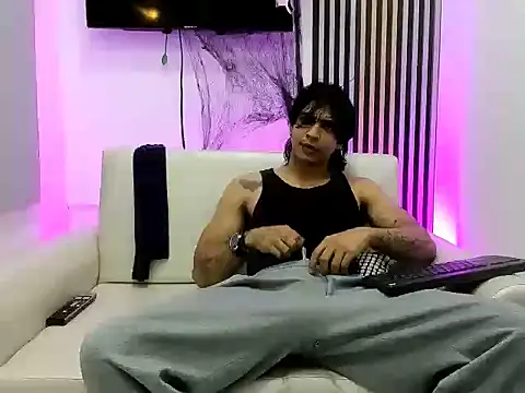 toji luxxer online show from October 28, 9:17 pm