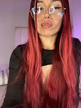 Abbi Gomez online show from November 10, 11:15 pm