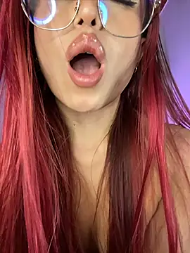 Snapshot of Abbi_Gomez chatting on May 10, 3:44 am Abbi Gomez online show from May 10, 3:44 am