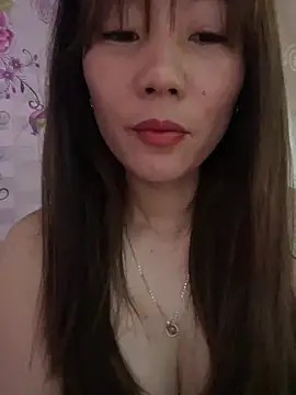 Snapshot of Moon_pusy chatting on May 28, 9:12 pm Moon pusy online show from May 28, 9:12 pm