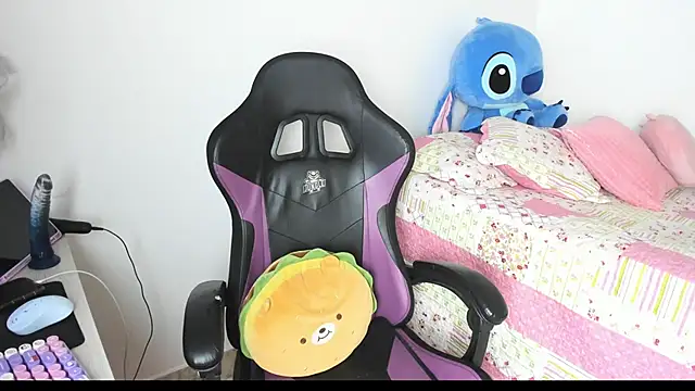 evelynrojas online show from March 17, 12:15 am