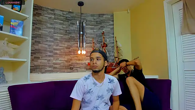 Juicy Creww online show from September 21, 10:17 am