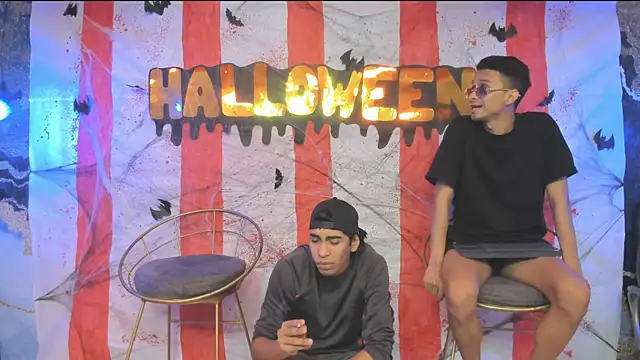 Juicy Creww online show from October 14, 9:32 am