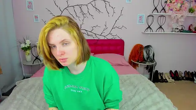 SabrinaRayX online show from February 24, 1:09 pm