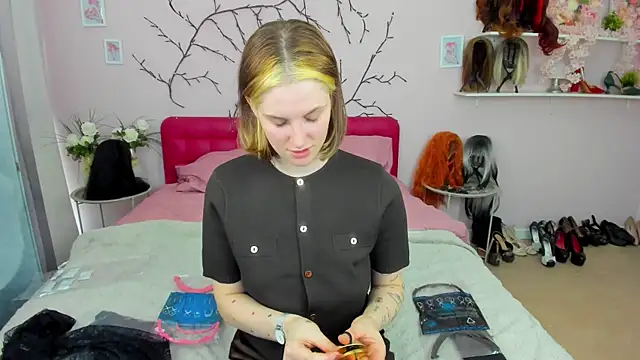 SabrinaRayX online show from March 10, 10:09 am