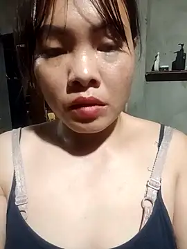 Snapshot of emilyzz chatting on October 4, 12:58 pm emilyzz online show from October 4, 12:58 pm