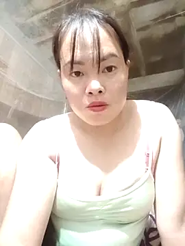 Snapshot of emilyzz chatting on October 22, 12:55 am emilyzz online show from October 22, 12:55 am