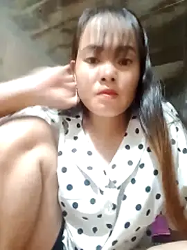 Snapshot of emilyzz chatting on October 22, 1:11 pm emilyzz online show from October 22, 1:11 pm