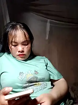 emilyzz online show from March 27, 2:06 pm