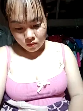 emilyzz online show from May 12, 2:47 pm