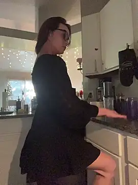 Snapshot of Texxaspearl chatting on January 5, 9:51 pm Texxaspearl online show from January 5, 9:51 pm