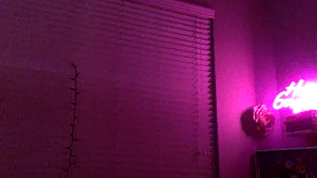 Snapshot of Texxaspearl chatting on January 6, 10:08 am Texxaspearl online show from January 6, 10:08 am