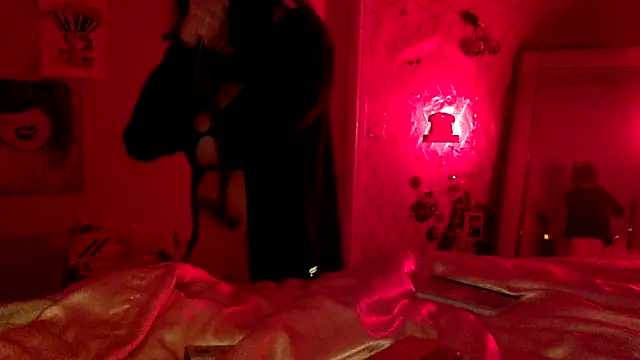 Snapshot of Texxaspearl chatting on February 7, 8:18 am Texxaspearl online show from February 7, 8:18 am