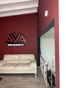 Snapshot of krisstenSantos chatting on October 28, 12:30 pm krisstenSantos online show from October 28, 12:30 pm