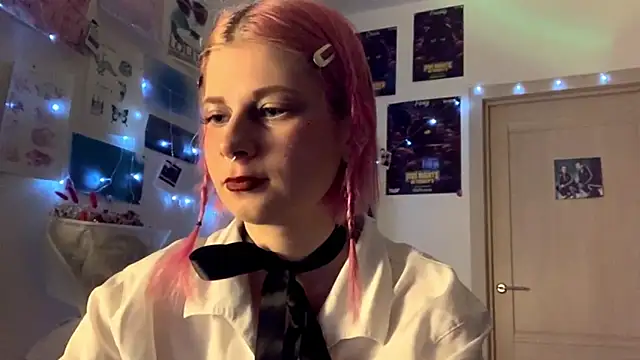 PinkVampire online show from September 27, 5:07 pm